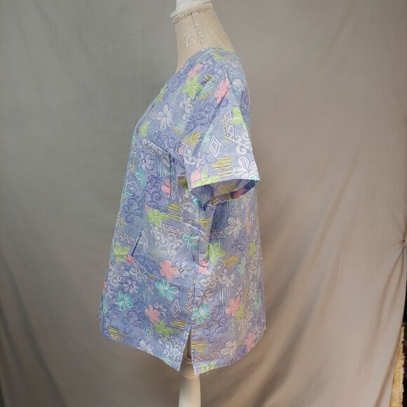 Simply Basic Flower Print Scrub Top Size M Super Soft Blue Medical Nursing - Picture 4 of 10